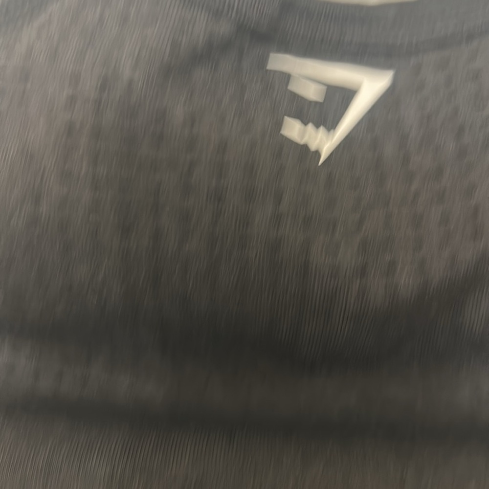 Gymshark Women's Black Long Sleeve Crop Top - Picture 3 of 4